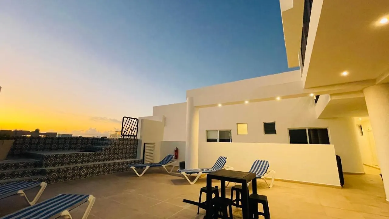 Hotel Winday بلايا ديل كارمن